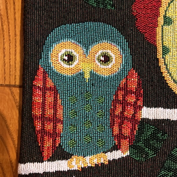 Owl tapestry table runner with 5 different owls sitting on a tree branch - Picture 9 of 13